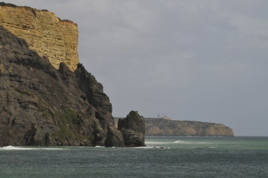 Luz Rocca Negra kaunis ocra ja musta