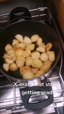 X-mas Meat stew
is getting ready